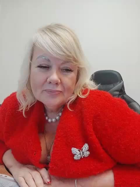 BESTija-1 Cam Model Chat November 8, 2025