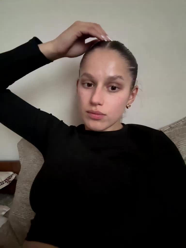 _Alyaaaaa_bc_ Cam Model Chat November 8, 2025