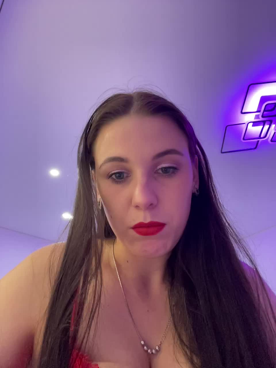 Potifays Cam Model Chat November 8, 2025