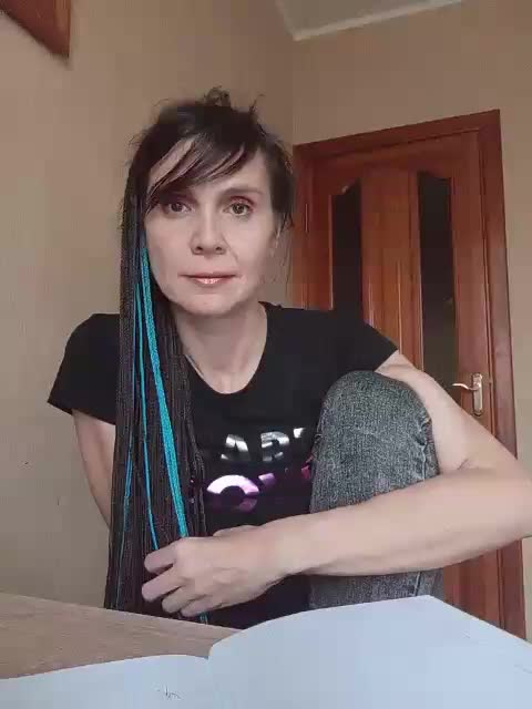 Hellenalonenochka Cam Model Chat November 8, 2025