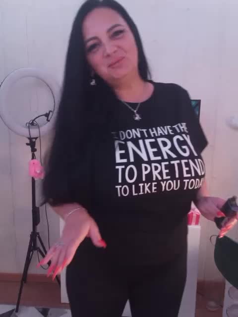 Lana73 Cam Model Chat November 8, 2025