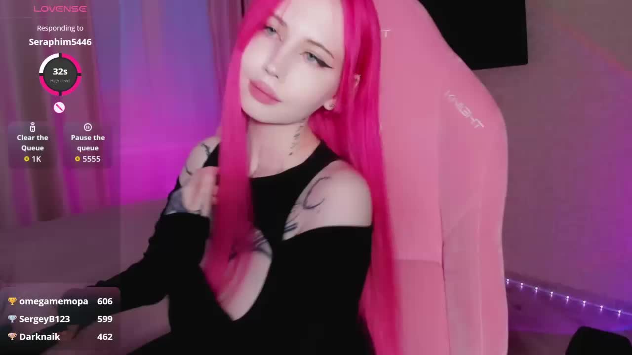 luvsoak Cam Model Chat November 8, 2025