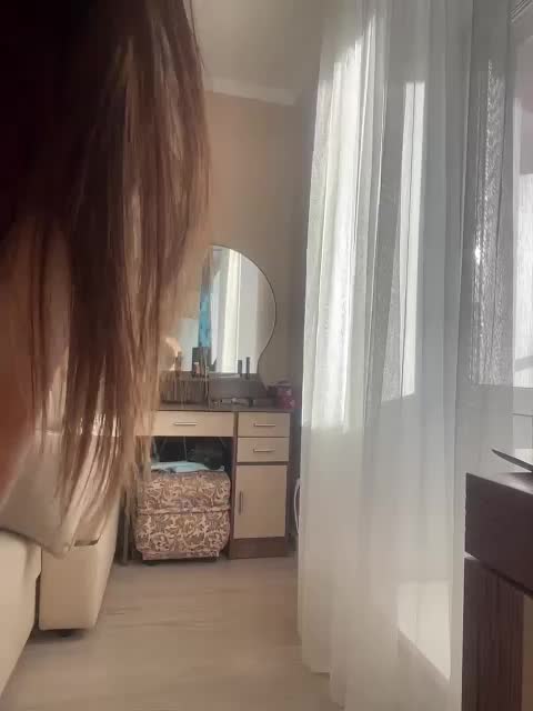 Myr-kiss Cam Model Chat November 8, 2025