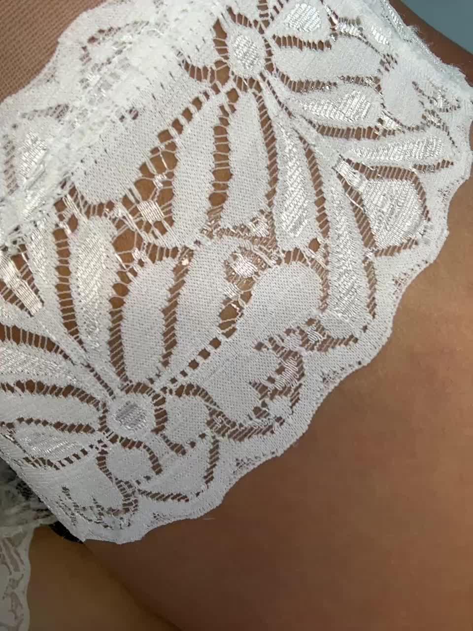 ElviraMilf Cam Model Chat November 8, 2025