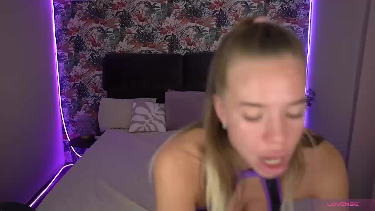 SexyIrinka Cam Model Chat November 8, 2025