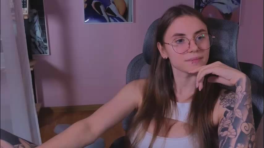 _lovelylove_ Cam Model Chat November 8, 2025