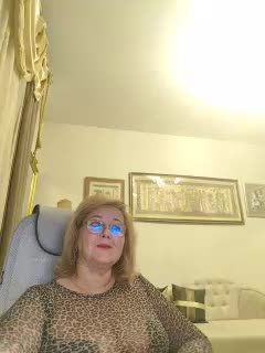 KarinkaSweet Cam Model Chat November 8, 2025