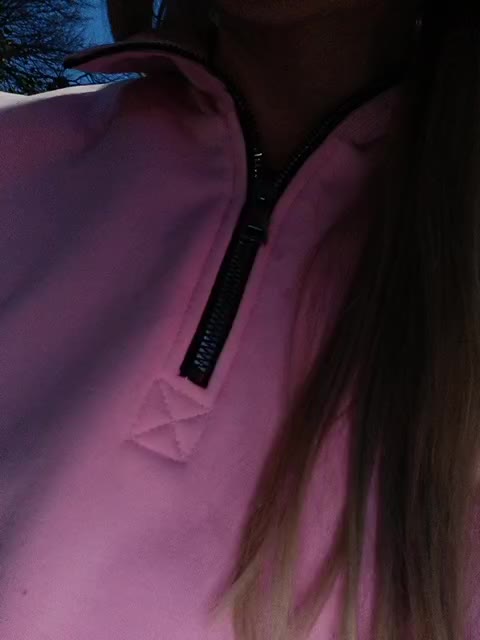 Blondi_Love Cam Model Chat November 8, 2025