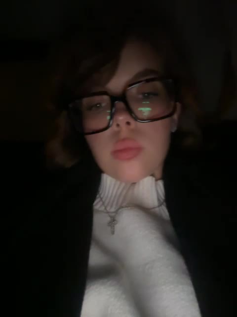 -Alessandra-21- Cam Model Chat November 8, 2025