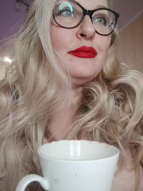 Pretty_NYUSHA Cam Model Chat November 8, 2025