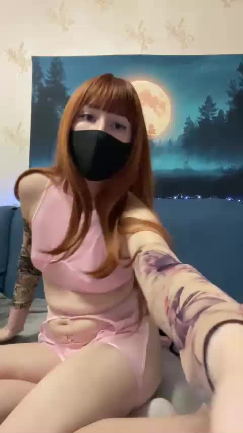 Sun-Moon Cam Model Chat November 8, 2025