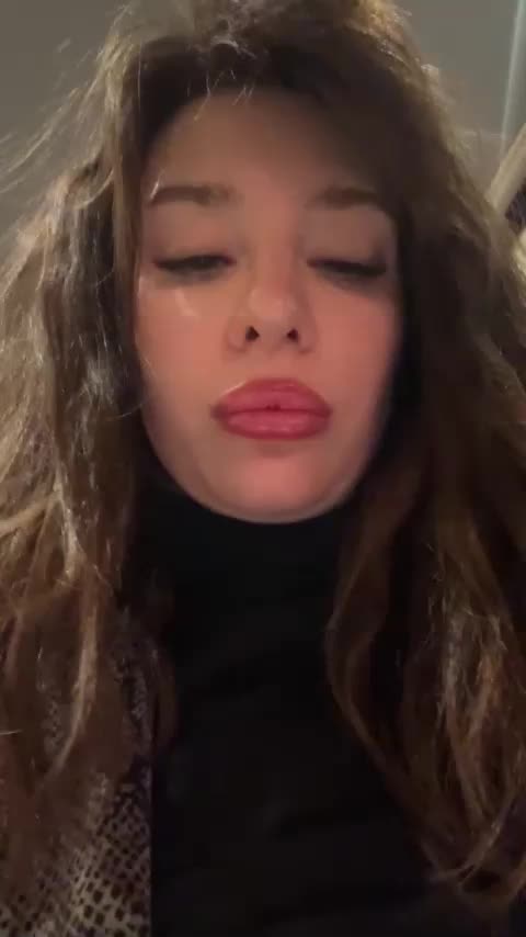 Melissa222Femdom Cam Model Chat November 8, 2025