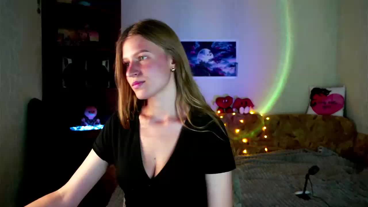 LunaEvan Cam Model Chat November 8, 2025