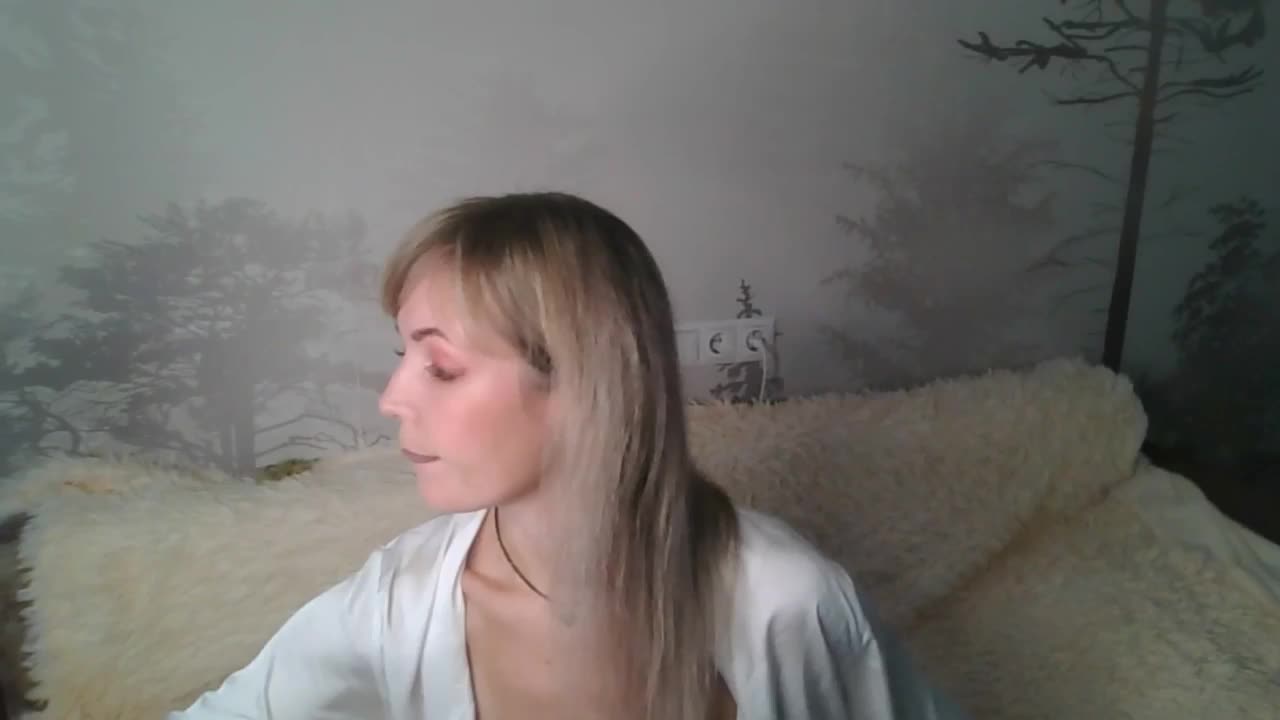 Red_Rose_98 Cam Model Chat November 9, 2025