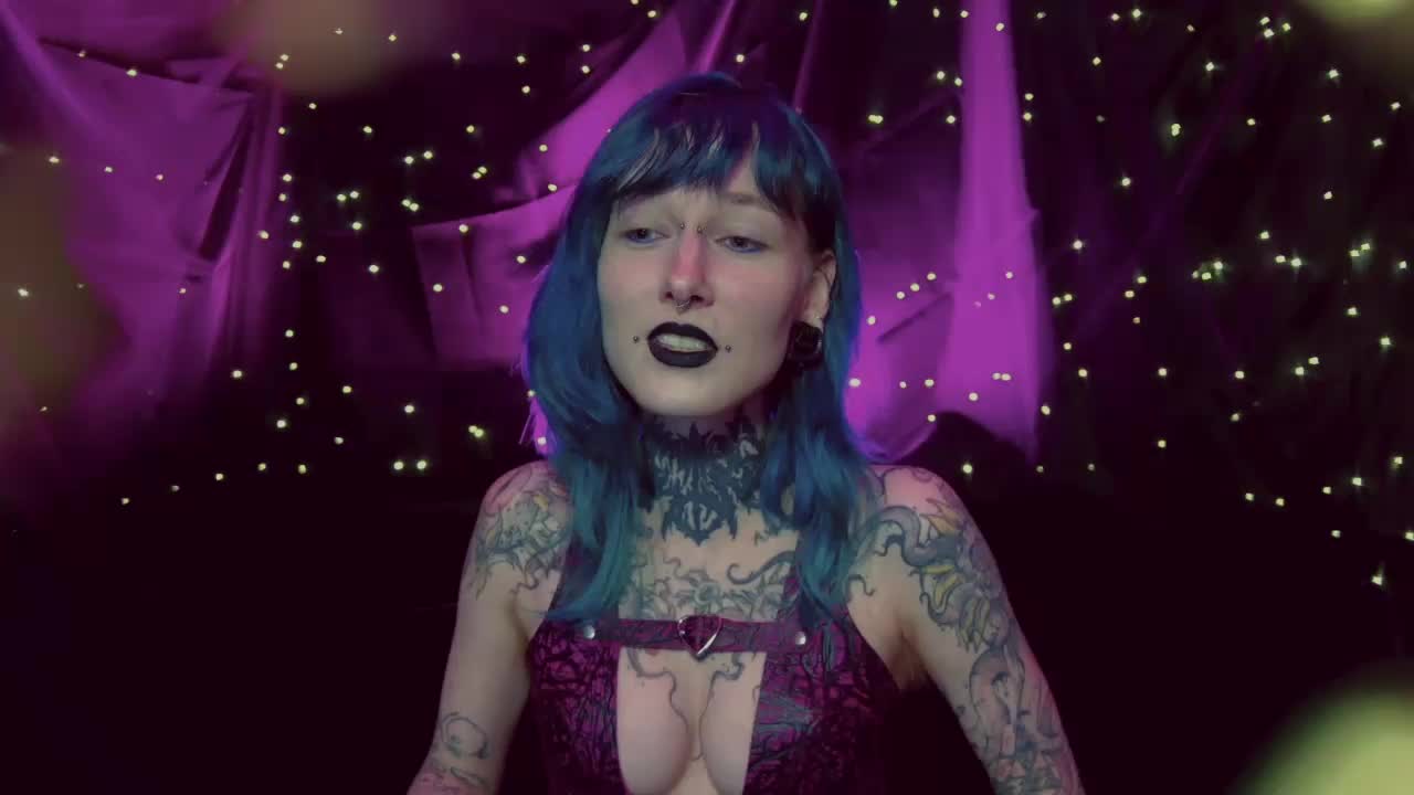 LittleSpaceMouse- Cam Model Chat November 9, 2025