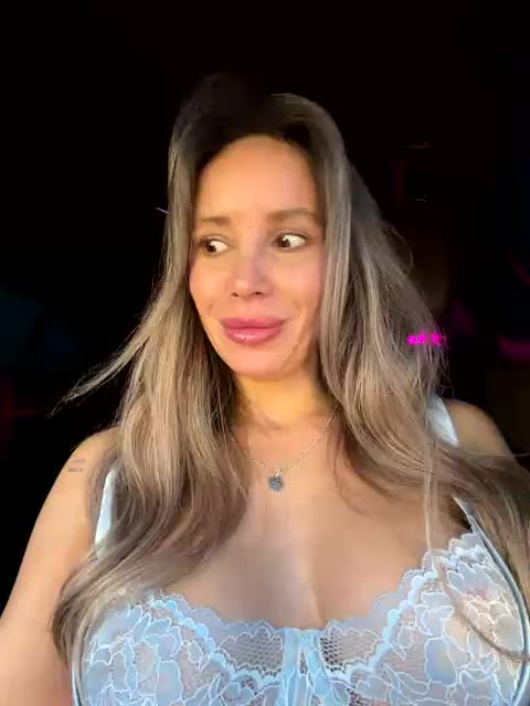 -CandyViki- Cam Model Chat November 9, 2025