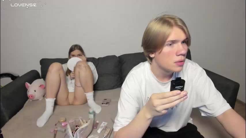 streis_mua Cam Model Chat November 9, 2025