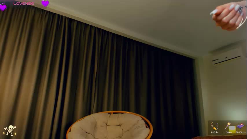 louriezita Cam Model Chat November 9, 2025