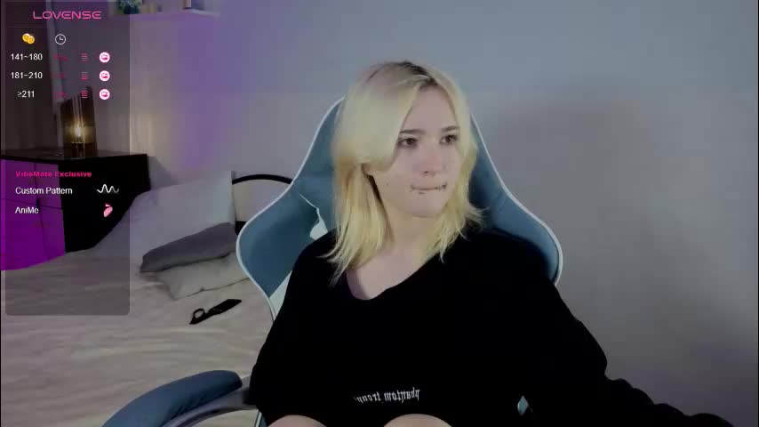 green_tea666 Cam Model Chat November 9, 2025