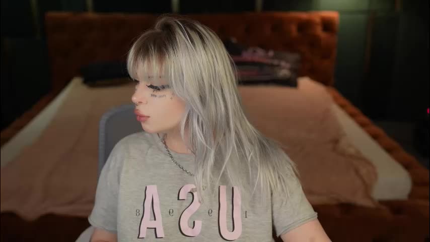 sweetdesiree_ Cam Model Chat November 9, 2025