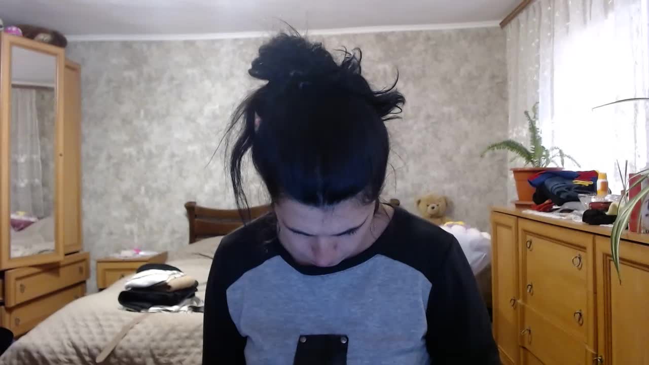 KristiWhite Cam Model Chat November 9, 2025