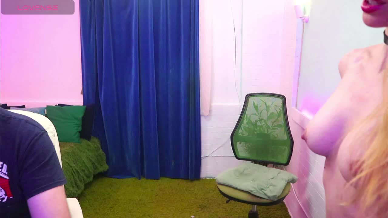 AlisaAleks Cam Model Chat November 9, 2025