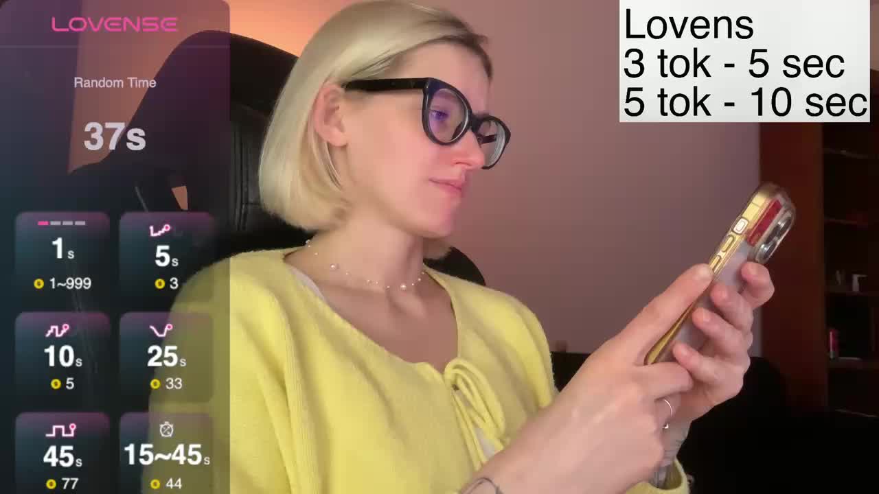 Sexy-Sweets Cam Model Chat November 9, 2025