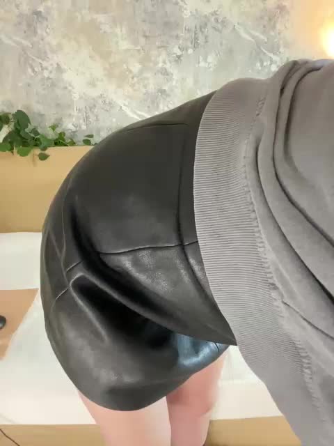 _I_123 Cam Model Chat November 9, 2025