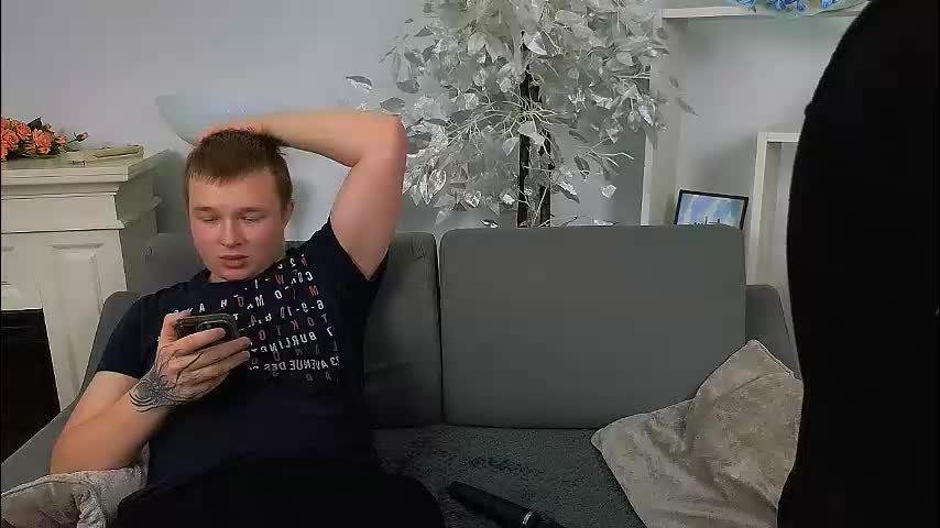 ollistiw Cam Model Chat November 9, 2025