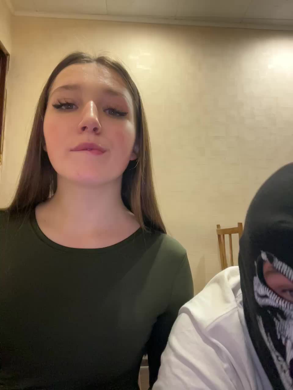 AHAHAC_HAXPEH_B_yHuTa3 Cam Model Chat November 9, 2025