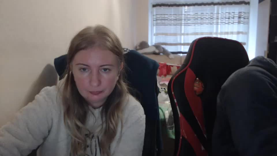 jenisandpeter Cam Model Chat November 9, 2025