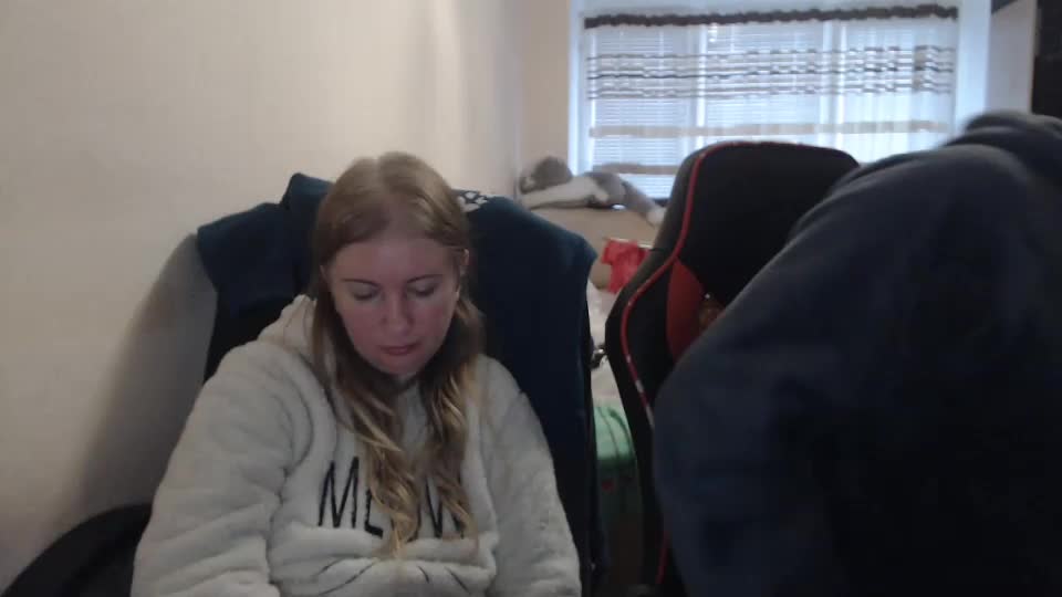 jenisandpeter Cam Model Chat November 9, 2025