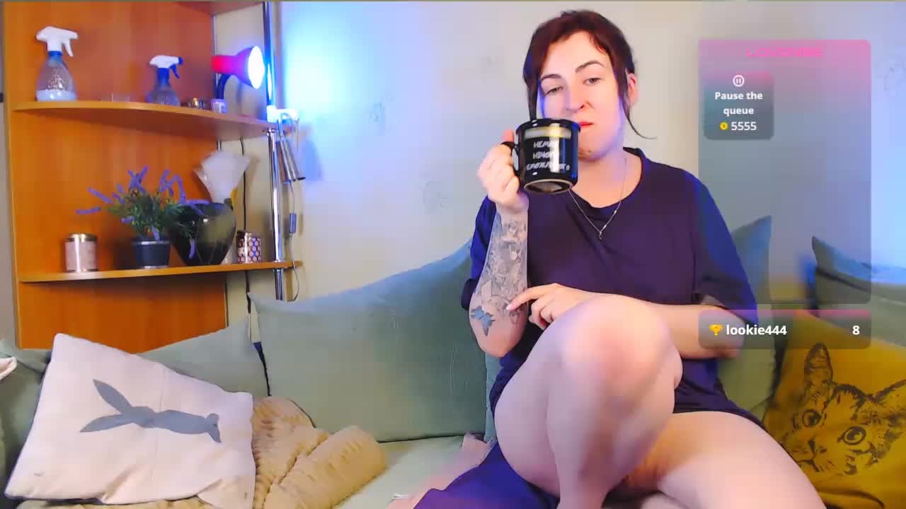 Caroline1995 Cam Model Chat November 9, 2025