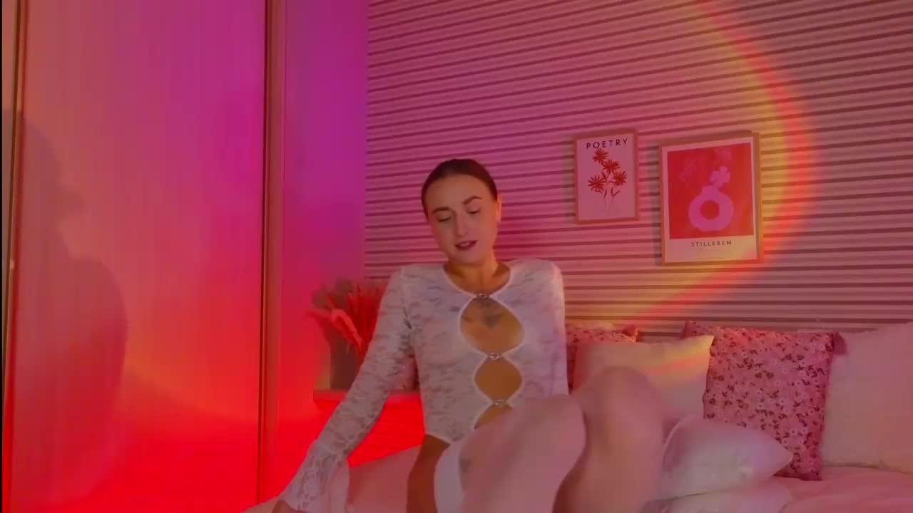 Lillii Cam Model Chat November 10, 2025