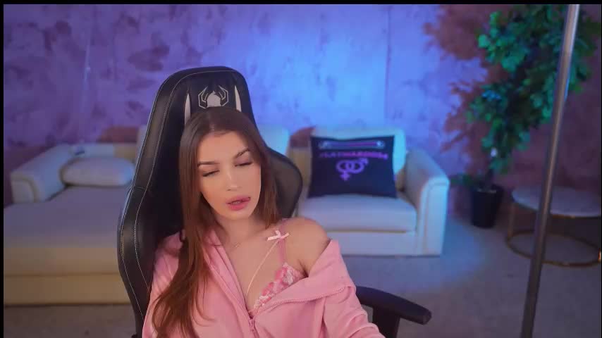 kira0541 Cam Model Chat November 10, 2025