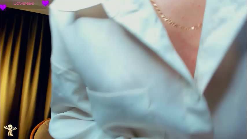 louriezita Cam Model Chat November 10, 2025