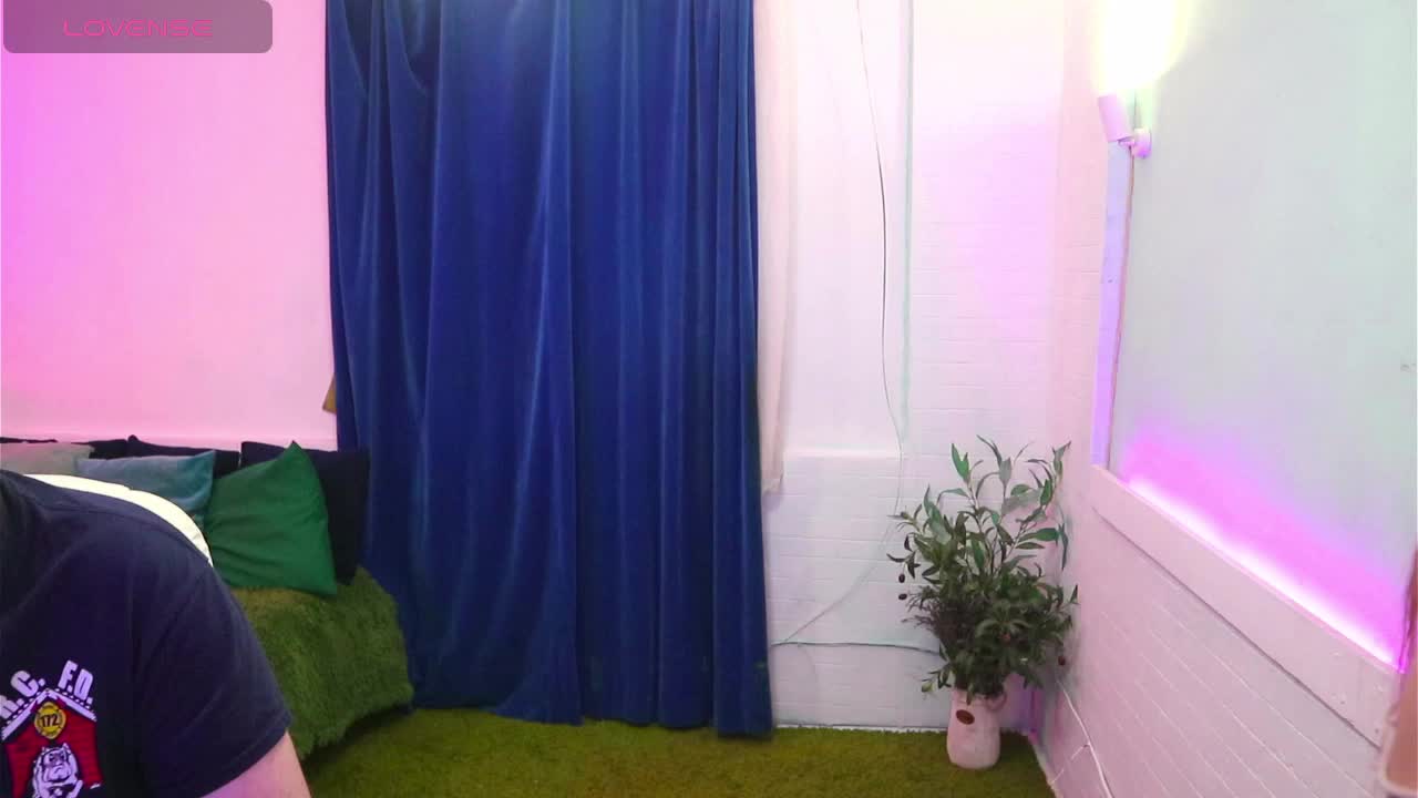 AlisaAleks Cam Model Chat November 10, 2025