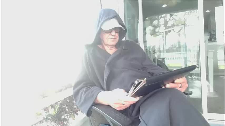 smallpenisbigtongue Cam Model Chat November 10, 2025