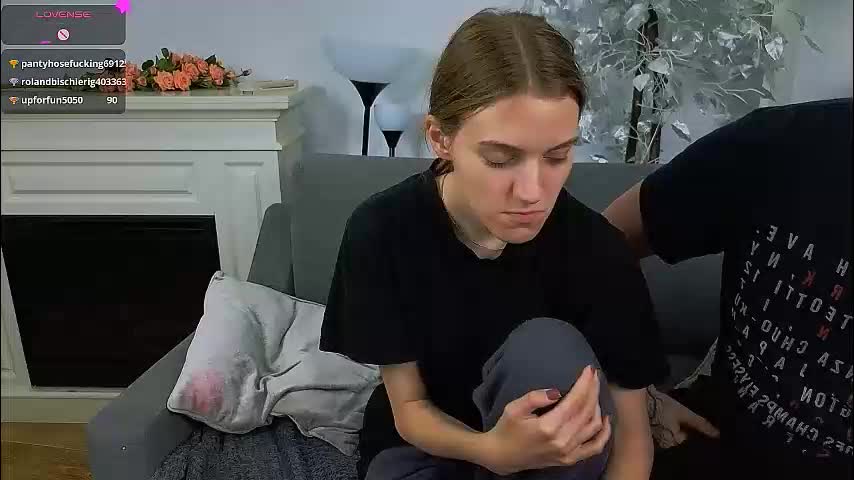 ollistiw Cam Model Chat November 10, 2025