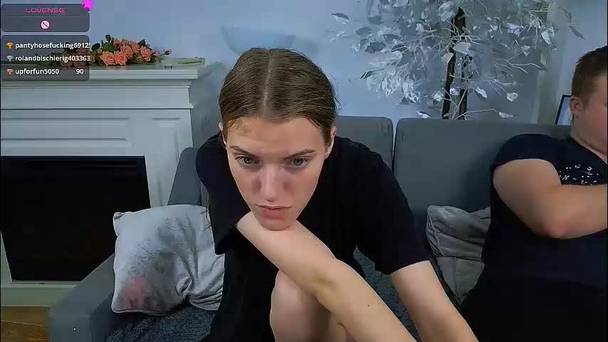ollistiw Cam Model Chat November 10, 2025
