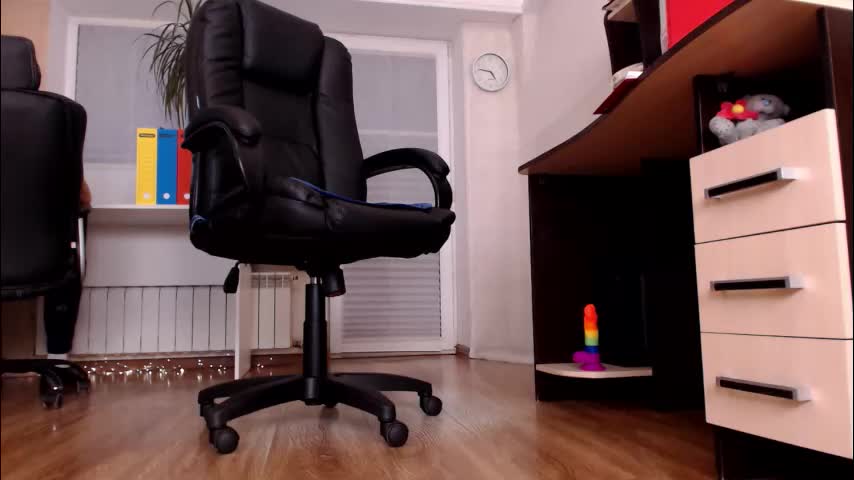 hottdoll611 Cam Model Chat November 10, 2025