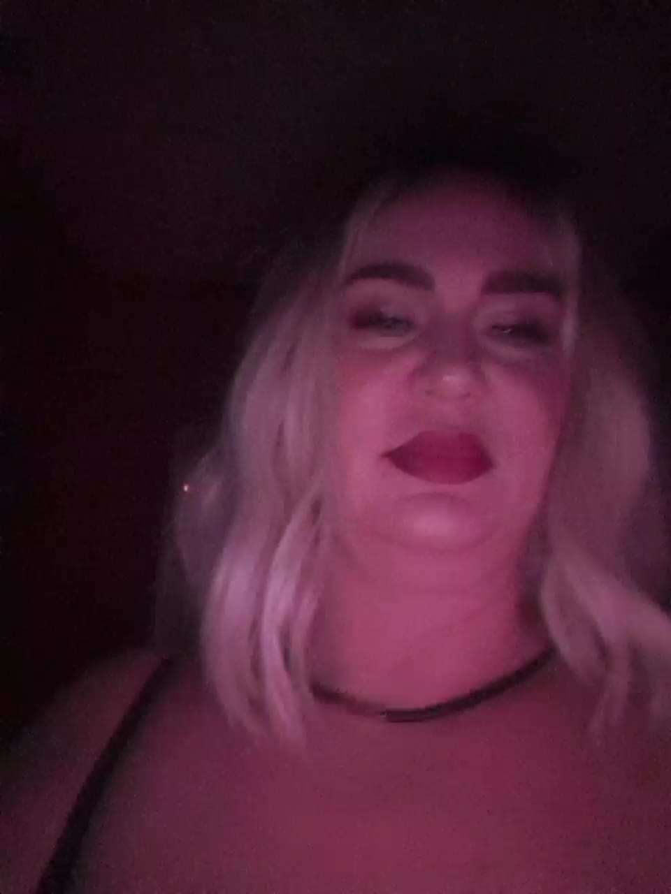 MadisonLove Cam Model Chat November 10, 2025