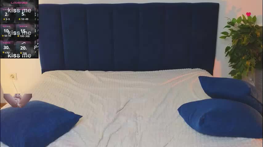 nanami_v02 Cam Model Chat November 10, 2025