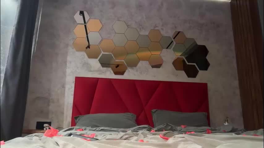 tokyo_bloom Cam Model Chat November 10, 2025