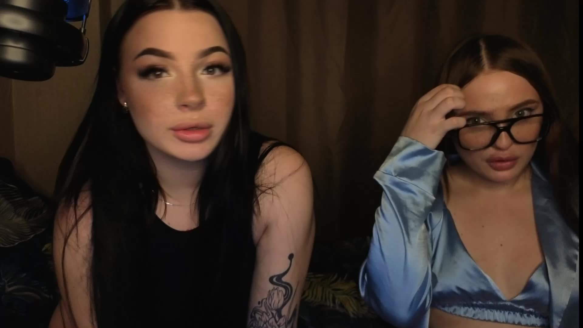 LisaAndDenis Cam Model Chat November 10, 2025