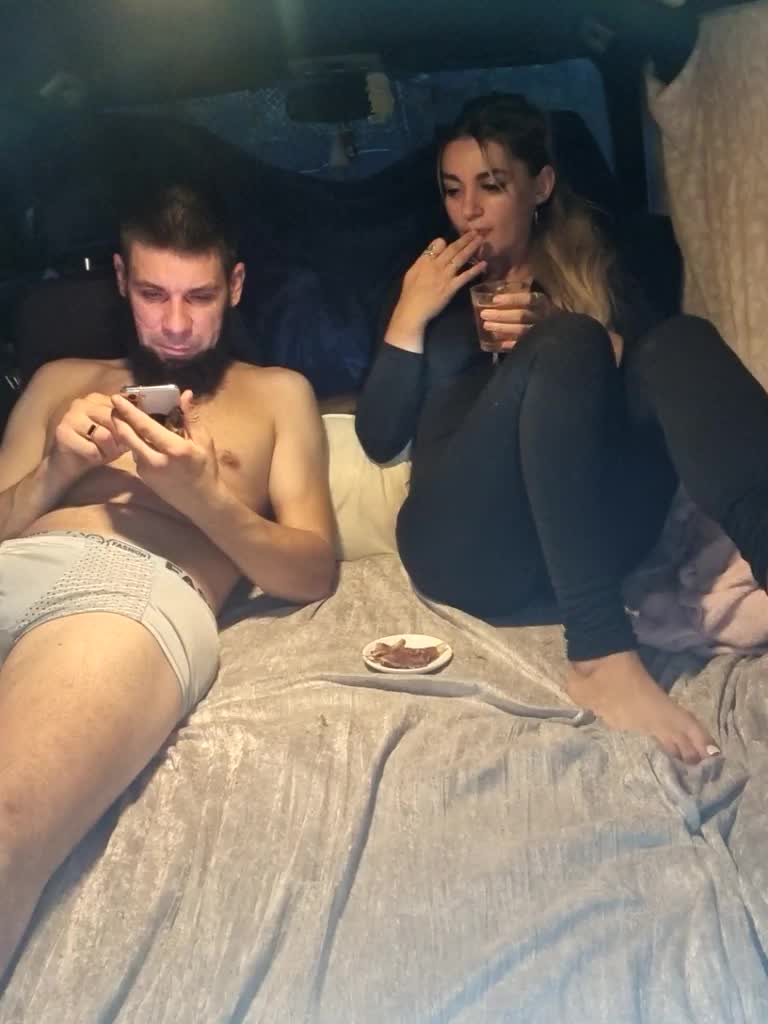 SweetCoople Cam Model Chat November 10, 2025