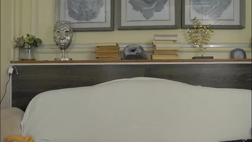 hellendesire Cam Model Chat November 11, 2025