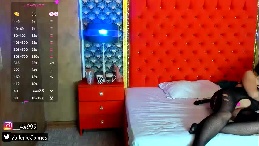 valleriejonnes Cam Model Chat November 11, 2025