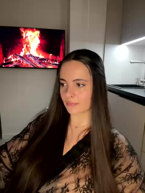 Cherry_s Cam Model Chat November 11, 2025