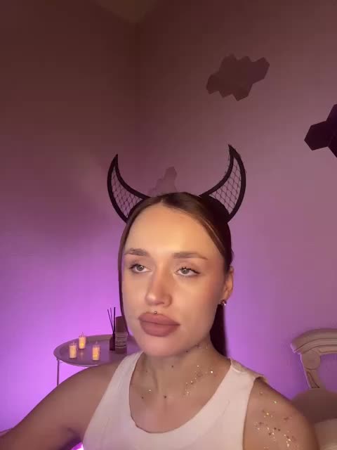 Enchantix Cam Model Chat November 11, 2025